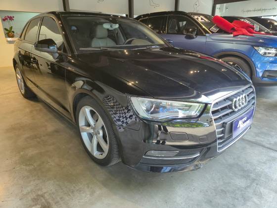 AUDI A3 1.8 TFSI SPORTBACK 16V GASOLINA 4P AUTOMÁTICO AUDI A3 1.8 TFSI SPORTBACK 16V GASOLINA 4P AUTOMÁTICO